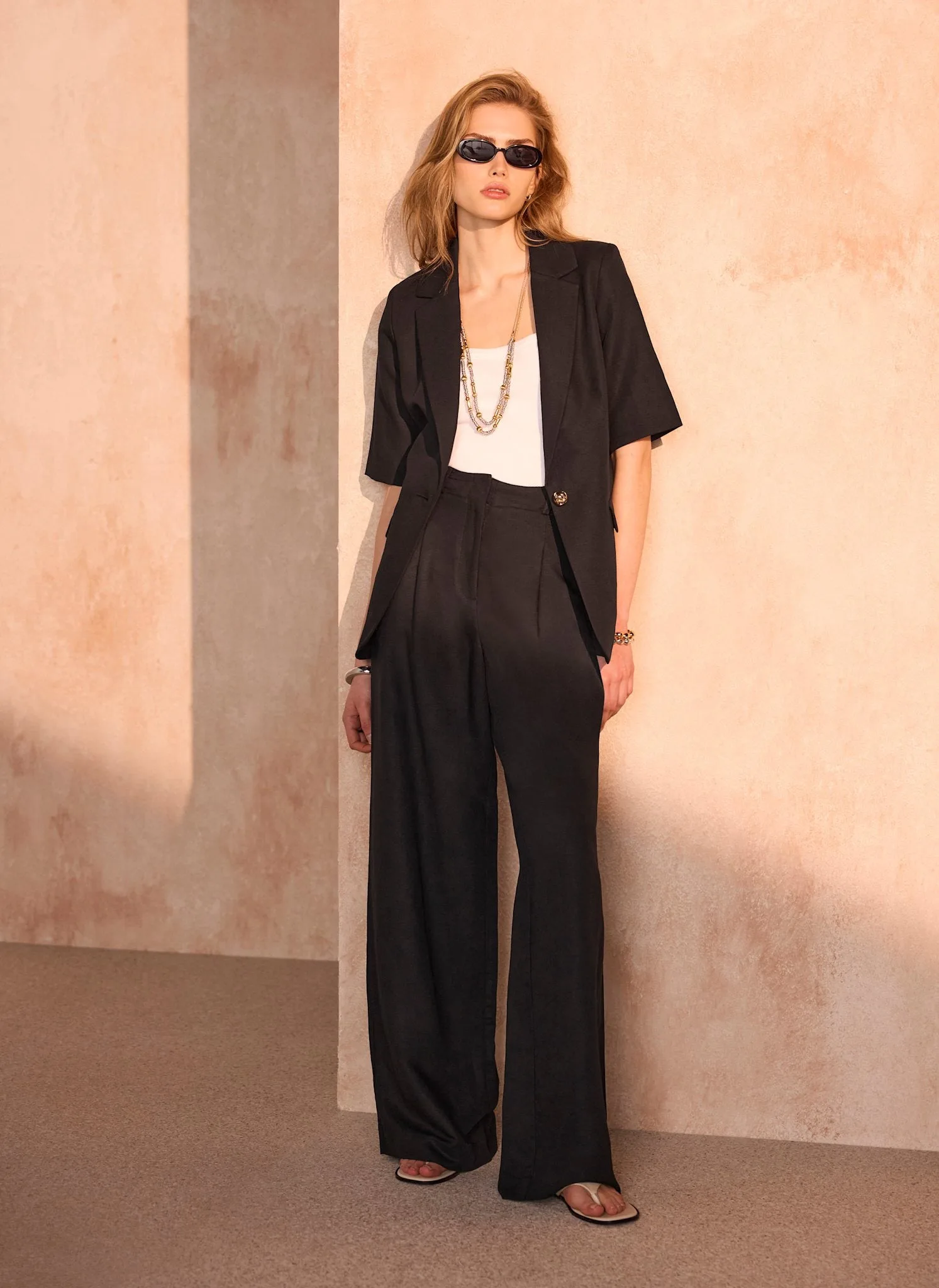 Black Linen Blend Pleated Wide Leg Trousers