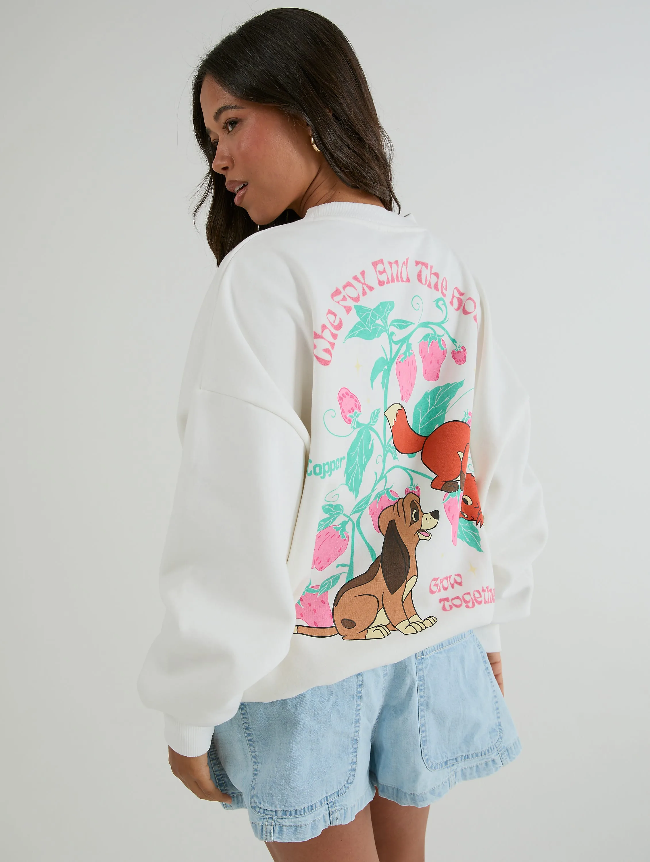 Disney Fox And The Hound Sweatshirt in Ecru